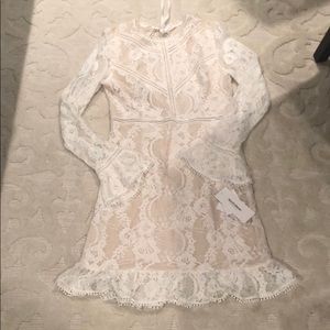 NWT David’s Bridal LACE ILLUSION SHORT DRESS